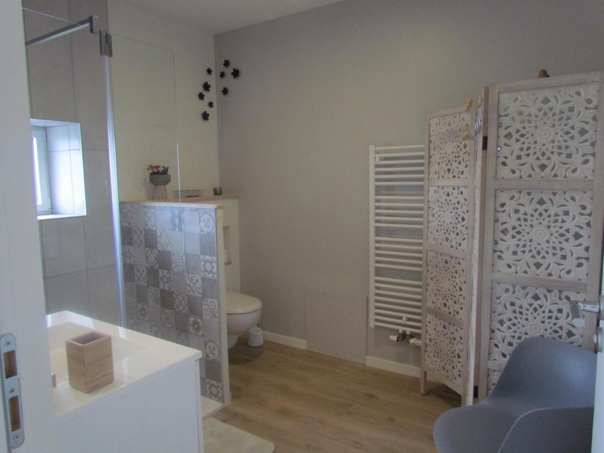 Gite La Petite Maison Montournais Екстер'єр фото