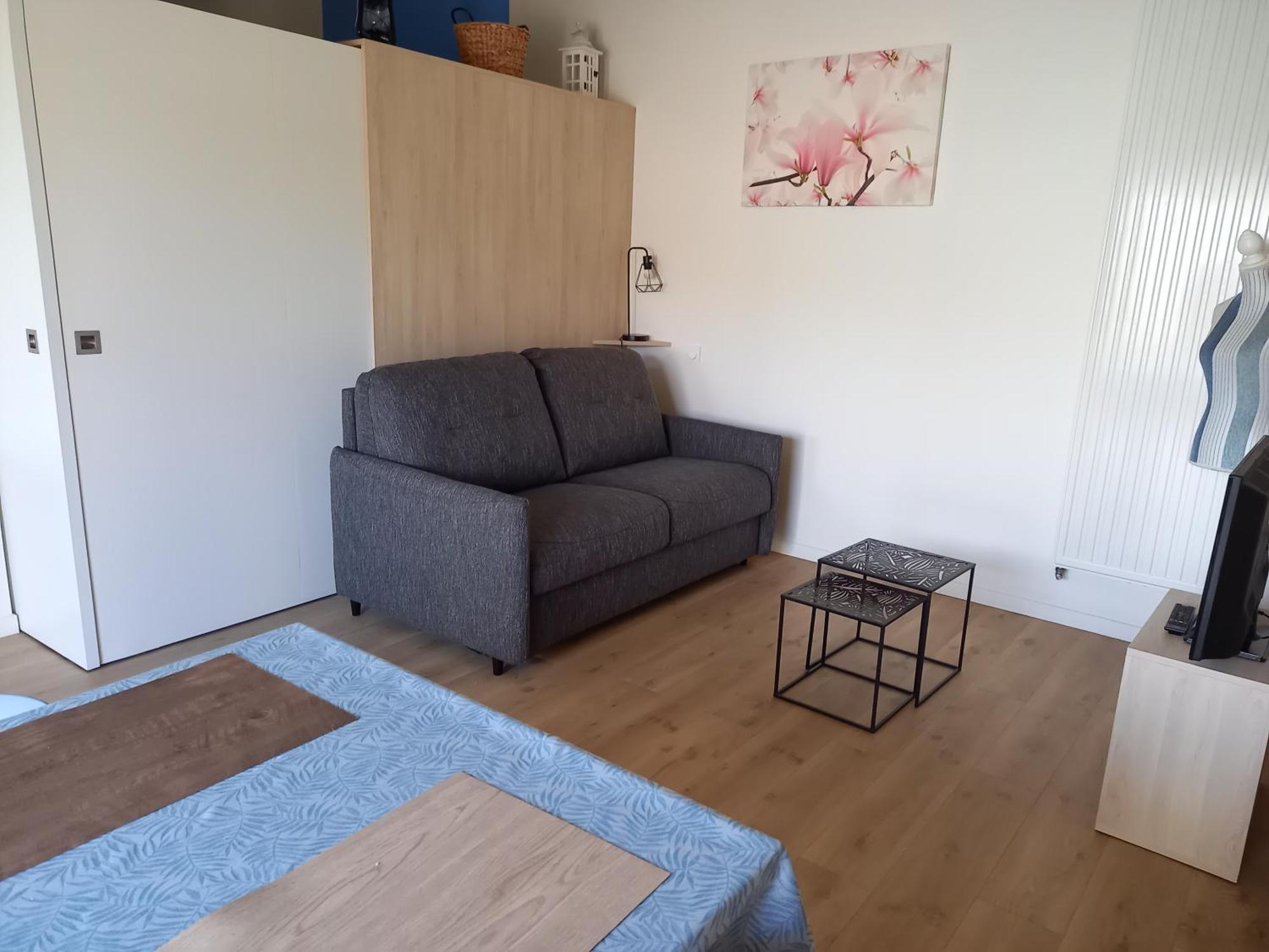Gite La Petite Maison Montournais Екстер'єр фото