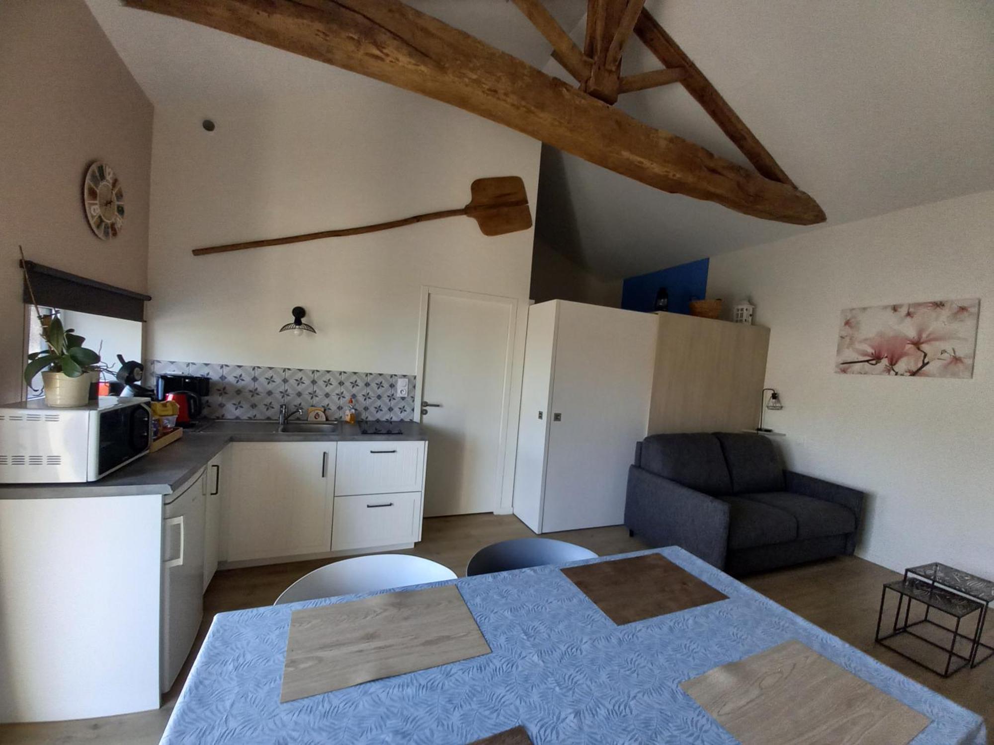Gite La Petite Maison Montournais Екстер'єр фото