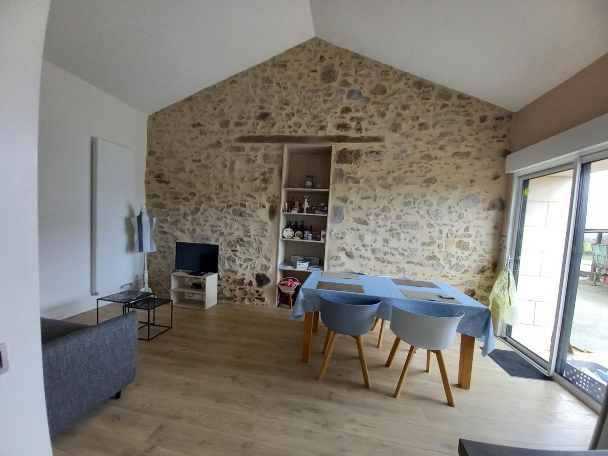Gite La Petite Maison Montournais Екстер'єр фото
