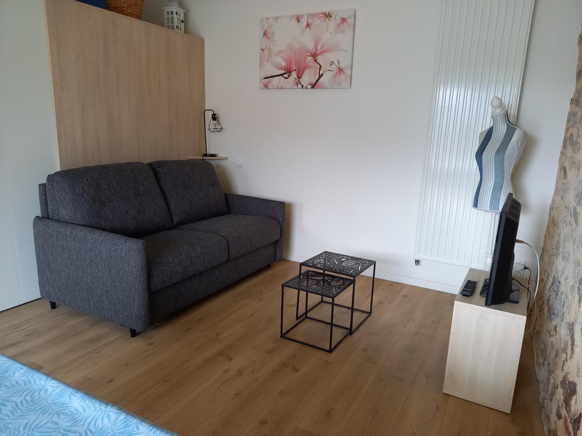 Gite La Petite Maison Montournais Екстер'єр фото
